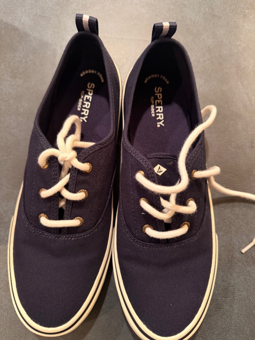 Sperry Sneakers